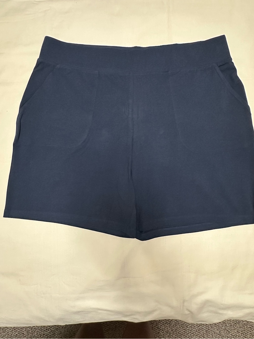 Denim & Co. Women's Navy Stretch Pull-On Shorts - Deep Navy